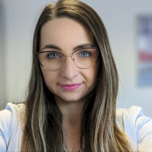 Marmed - Aparaty Słuchowe - Badanie Słuchu - Protetyk Słuchu - Eliza Kruk